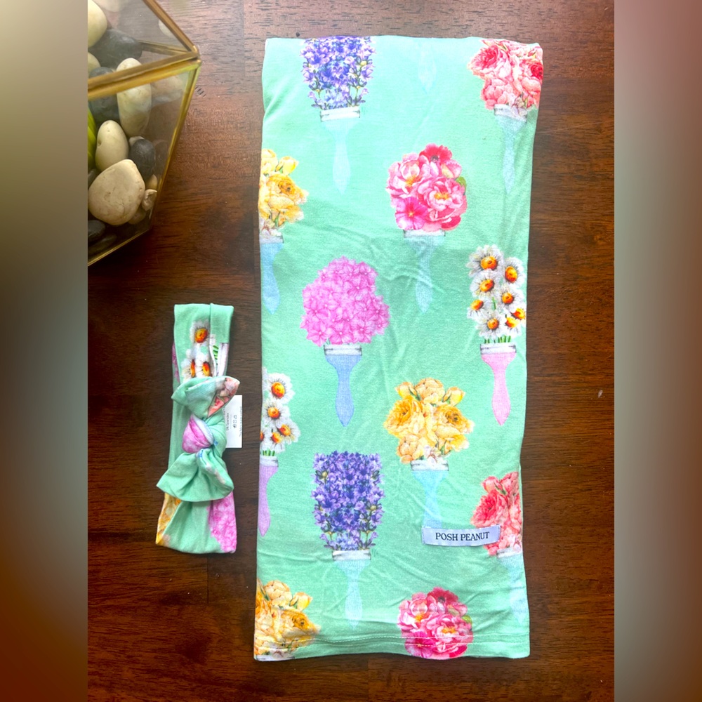 Bnwot posh peanut swaddle